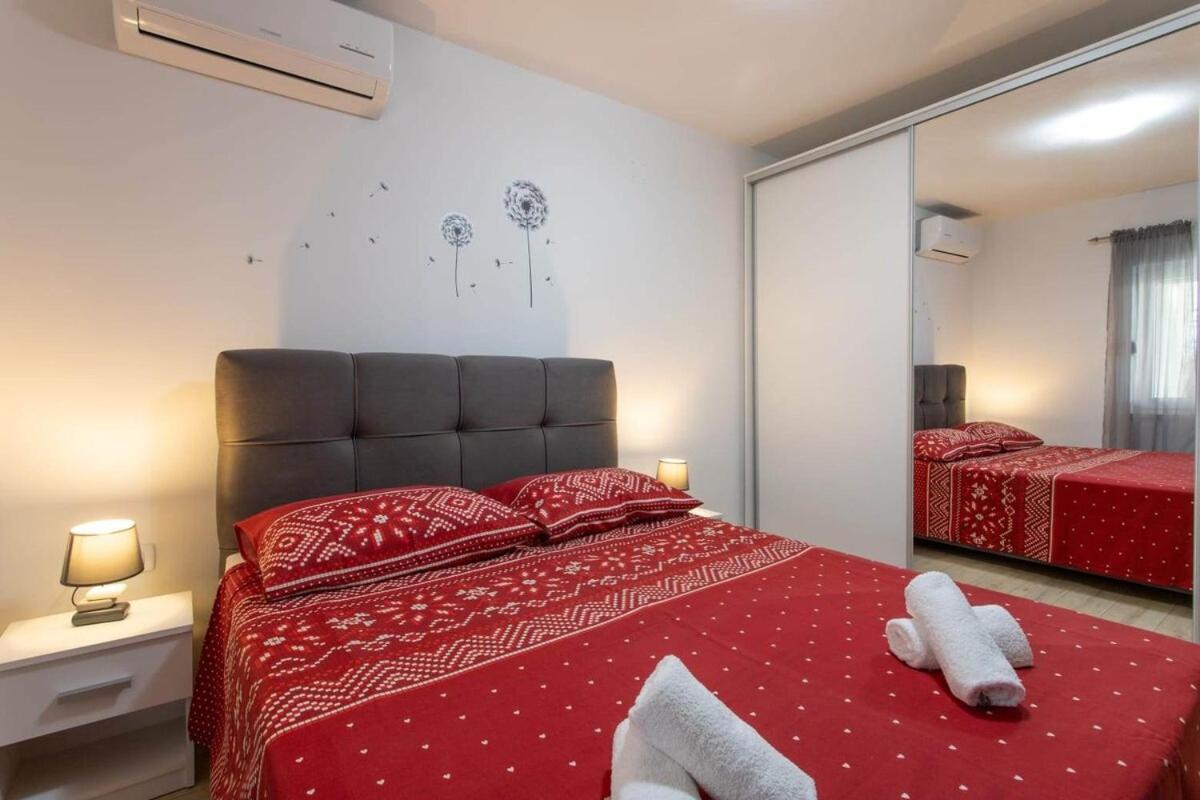 Holiday Home Gamaliel Kaštela Extérieur photo